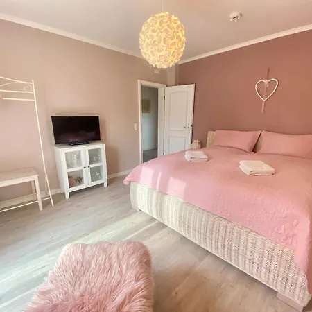 Am Golfplatz 公寓 *